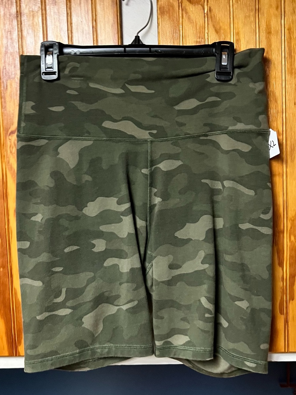Old Navy Women's active bike shorts size XL